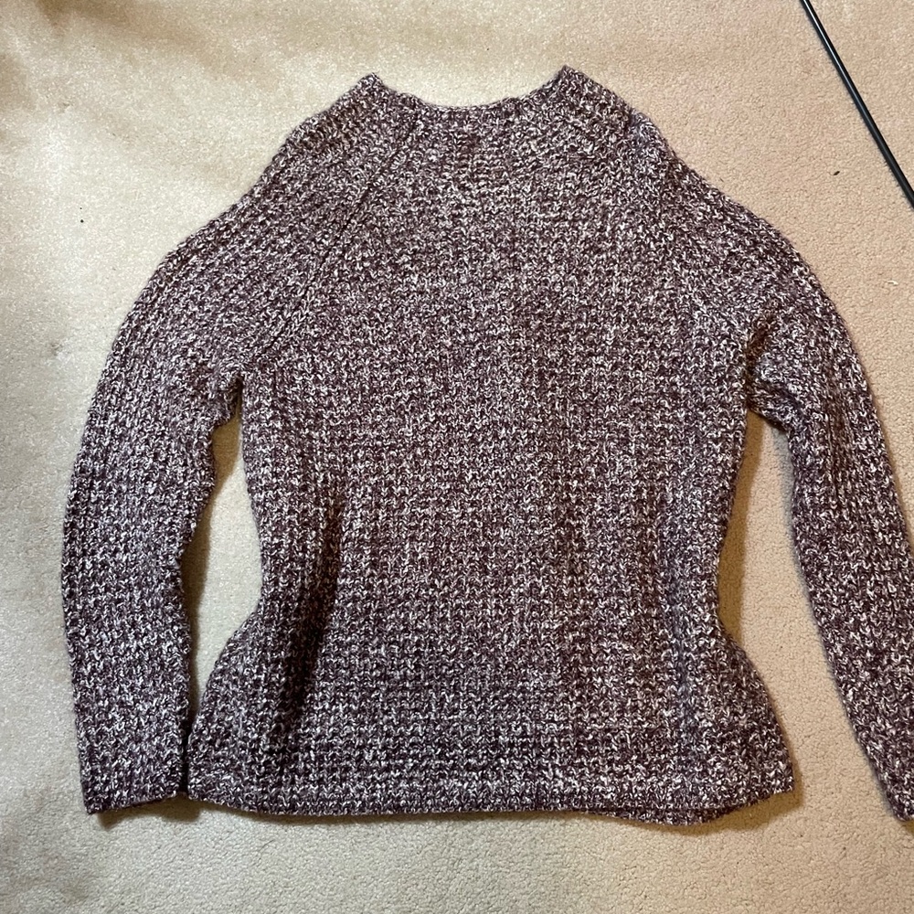 Denver Hayes Textured Crew Neck Sweater
